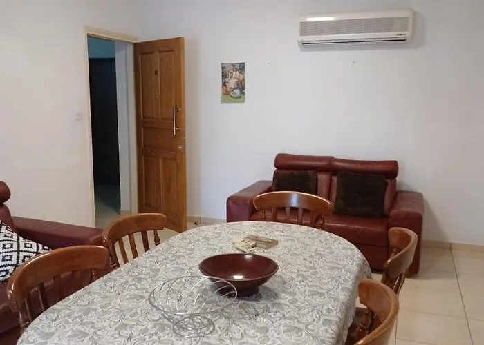 Δωμάτια σε οικογενειακή κατοικία Unique *